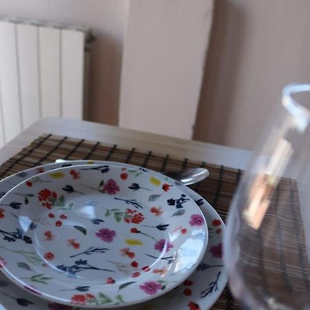 Private Apartment - The Lover'S Nest - Apt Privado Granada Luaran gambar
