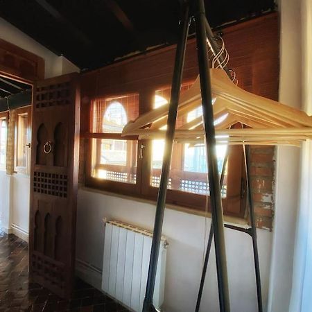 Private Apartment - The Lover'S Nest - Apt Privado Granada Luaran gambar