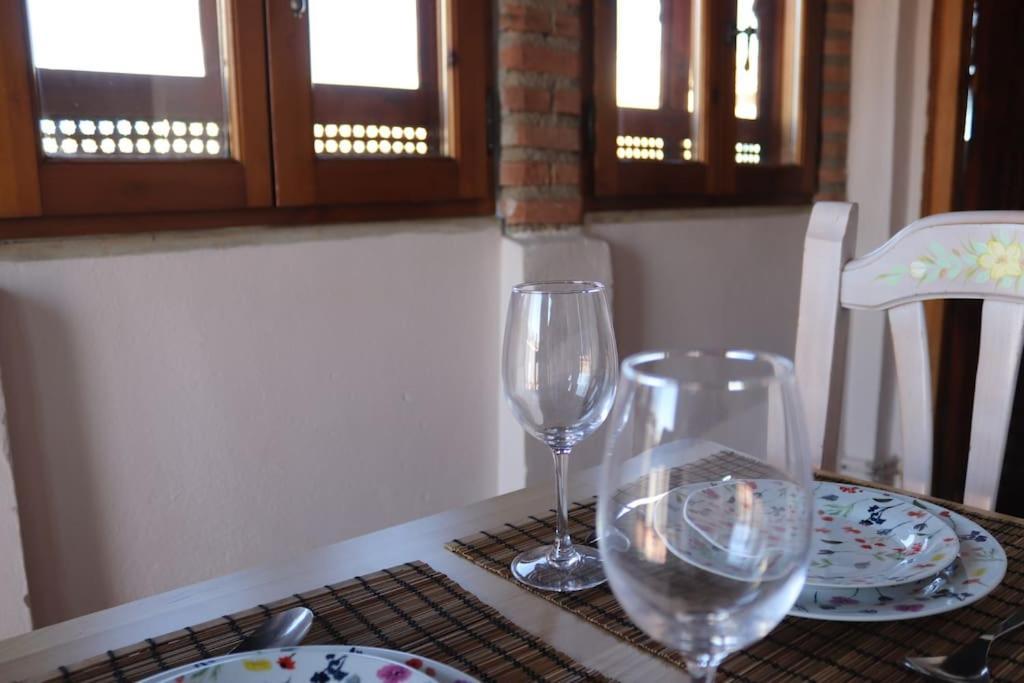 Private Apartment - The Lover'S Nest - Apt Privado Granada Luaran gambar