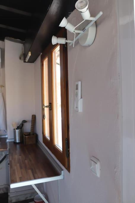 Private Apartment - The Lover'S Nest - Apt Privado Granada Luaran gambar