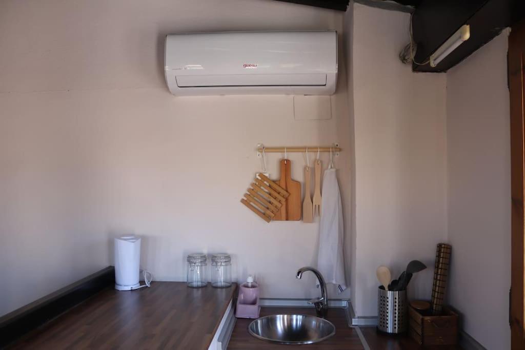 Private Apartment - The Lover'S Nest - Apt Privado Granada Luaran gambar