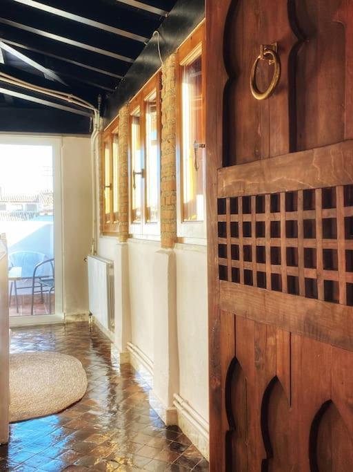 Private Apartment - The Lover'S Nest - Apt Privado Granada Luaran gambar